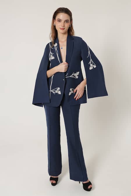 Shagufta Embroidered Cape & Straight Pant Set 