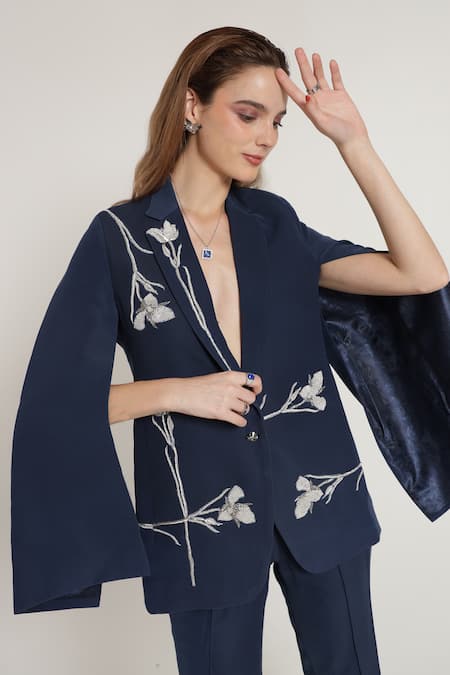 Buy_Shagufta_Blue Crepe Embroidery Cape And Straight Pant Set 