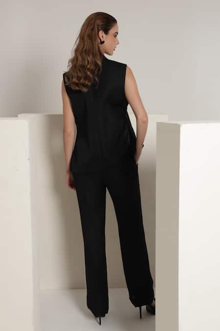 Shagufta Sunflower Embroidered Sleeveless Jacket Pant Set 