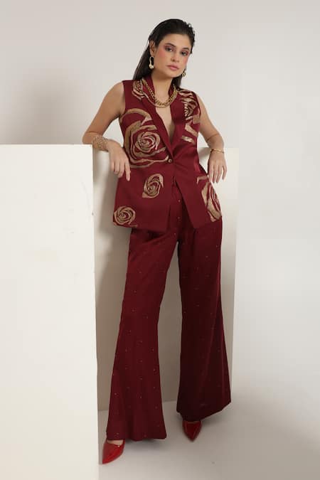 Shagufta Rose Embroidered Sleeveless Jacket Pant Set 