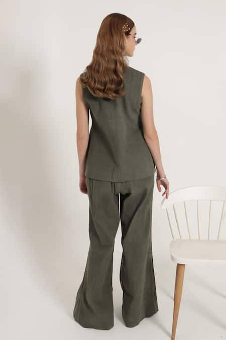 Shagufta Floral Artwork Sleeveless Jacket Pant Set 