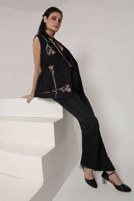Shop_Shagufta_Black Silk Embroidery V-neck Sleeveless Floral Jacket Pant Set _Online_at_Aza_Fashions