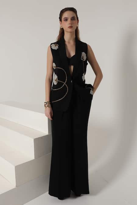 Shagufta Floral Pearl Dabka Embroidered Jacket Pant Set 