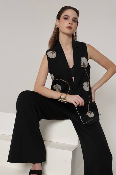 Buy_Shagufta_Black Crepe Pearls, Embroidery V-neck Floral Dabka Jacket Pant Set 