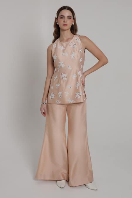 Shagufta Thread Embroidered Top & Pant Set 