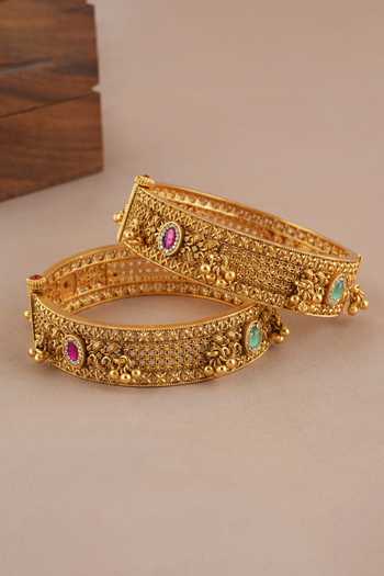Buy_SMARS JEWELRY_Gold Plated Stones, Beads Antique Carved Embellished Pair Of Broad Kadas_Online_at_Aza_Fashions