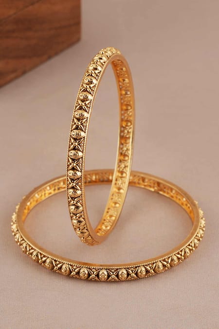 Smars Jewelry Antique Carved Pair of Bangles 