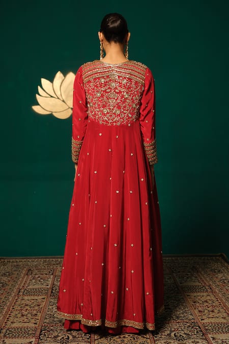 Niloufer By Aasif Ally Embroidered Long Cape & Skirt Set 