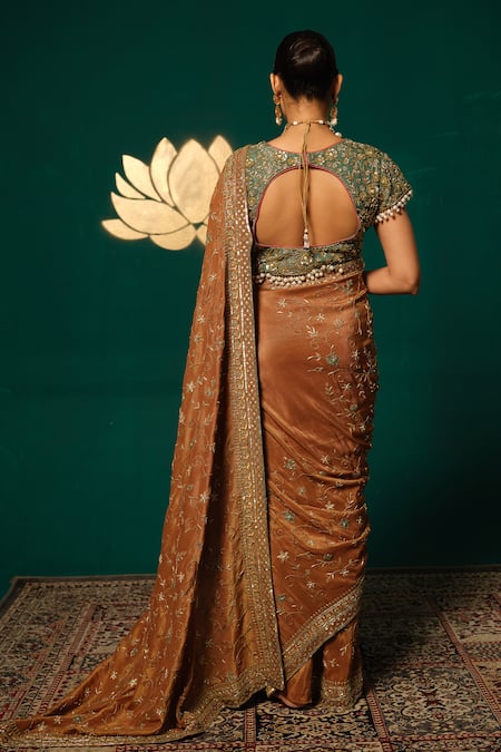 Niloufer By Aasif Ally Embroidered Shimmer Saree With Blouse 