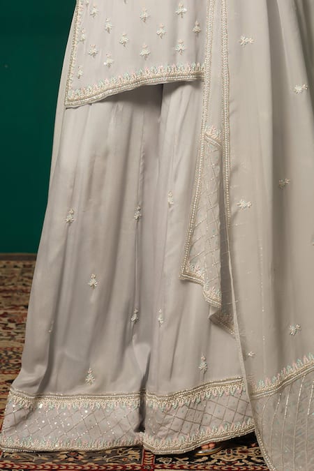 Shop_Niloufer By Aasif Ally_Silver Tissue Sequins, Embroidery, Beads Keyhole Floral Butti Kurta Sharara Set 
