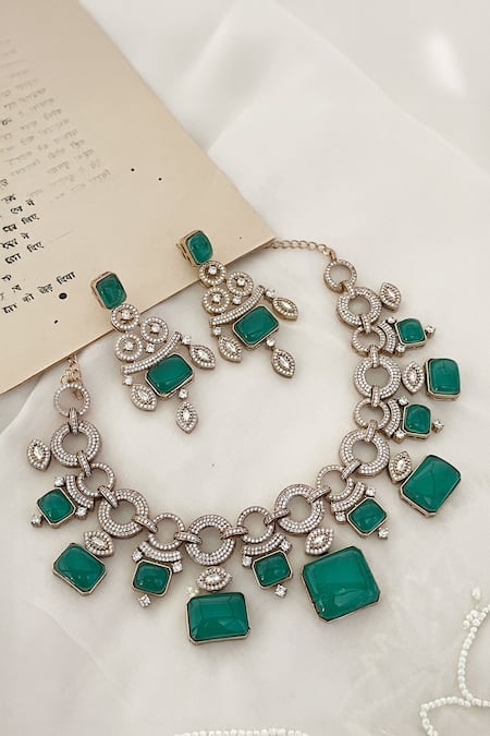 Saga Jewels Stone Studded Necklace Set 