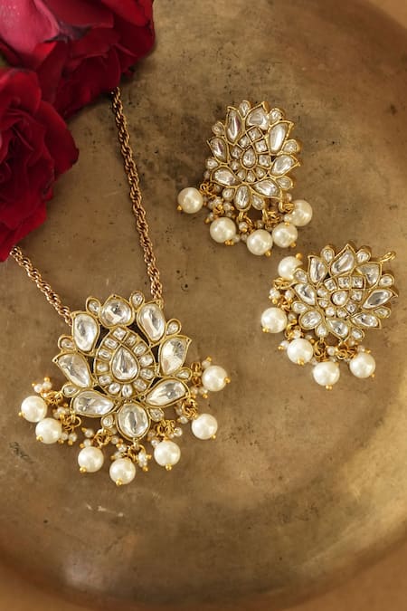 Saga Jewels Pearl & Polki Embellished Pendant Necklace Set 