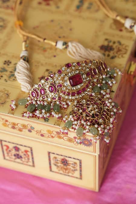 Saga Jewels Stone Studded Necklace Set 