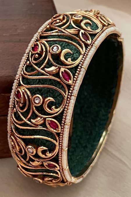 Buy_Saga Jewels_Green Stones, Beads, Crystals Filigree Work Bangle _Online_at_Aza_Fashions
