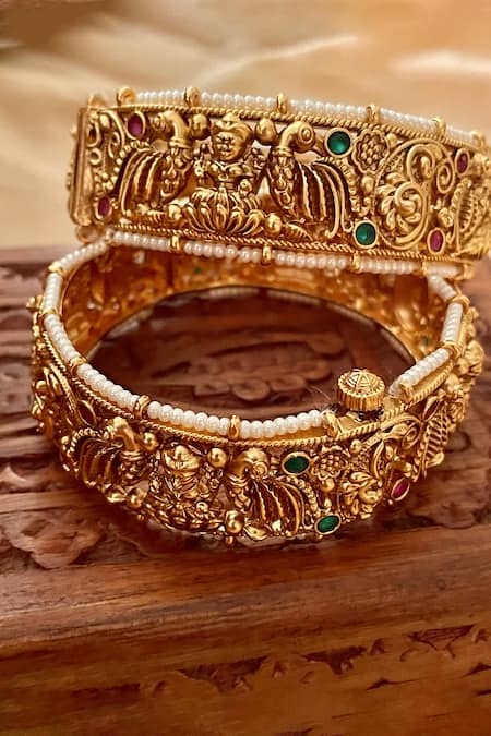 Saga Jewels Temple Motif Carved Pair of Bangles 