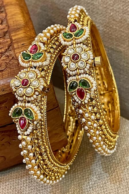 Saga Jewels Textured Pair of Temple Bangles 