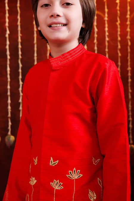 Hoity Moppet_Red Silk Embroidery Surkh Leather Floral Detailing Kurta Set _Online_at_Aza_Fashions