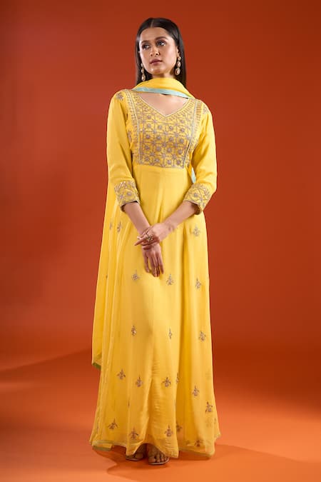 Samyukta Singhania Zari Hand Embroidered Anarklai With Dupatta 