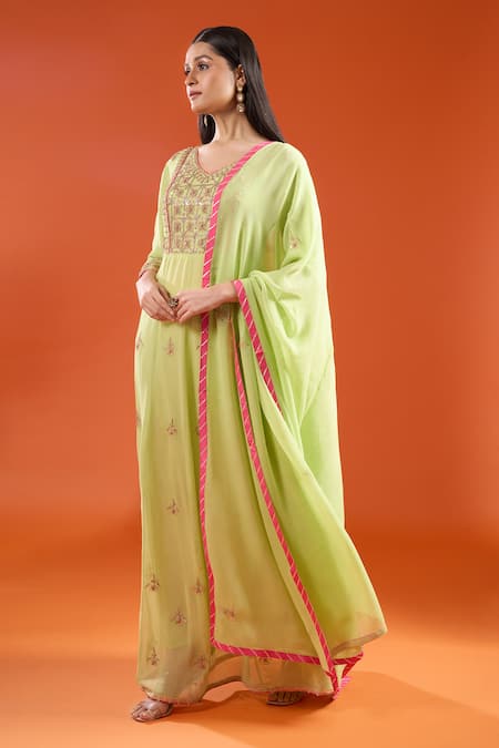 Buy_Samyukta Singhania_Green Georgette Embroidery, Zari V-neck Hand Anarklai With Dupatta _Online_at_Aza_Fashions