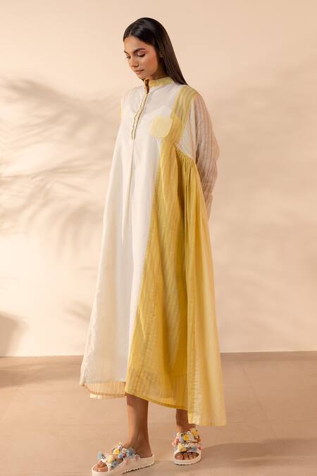 Shop_OurDve_Yellow Cotton Embroidery Mandarin Collar Blush Wind Dress 