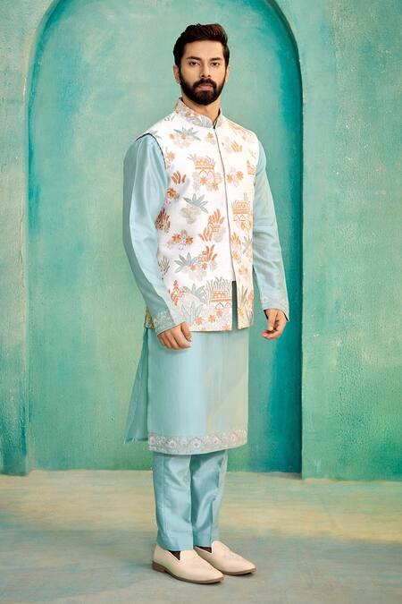 Buy_Millionaire_Off White Silk Embroidery, Metallic Thread Koti And Pyjama Set _Online_at_Aza_Fashions