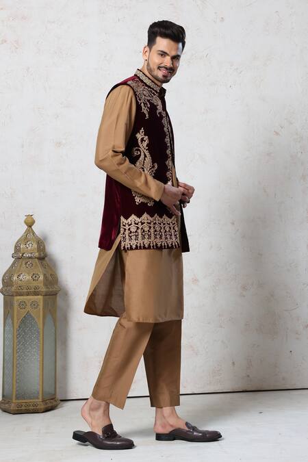 Millionaire Brown Velvet Zari, Metallic Thread, Embroidery Koti And Pyjama Set Online at Aza Fashions Millionaire_Brown Velvet Zari, Metallic Thread, Embroidery Koti And Pyjama Set _Online_at_Aza_Fashions