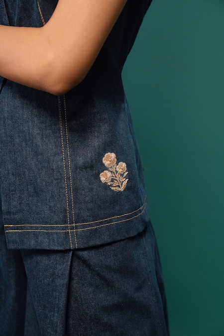 Shop Style Junkiie Navy Denim Embroidery Round Neck Midnight Petal Waistcoat Online at Aza Fashions Shop_Style Junkiie_Navy Denim Embroidery Round Neck Midnight Petal Waistcoat _Online_at_Aza_Fashions