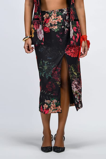 Shop The Dramebaaz CO Black Lycra Chromaflux Floral Print Blazer And Skirt Co-ord Set Online at Aza Fashions Shop_The Dramebaaz CO_Black Lycra Chromaflux Floral Print Blazer And Skirt Co-ord Set _Online_at_Aza_Fashions