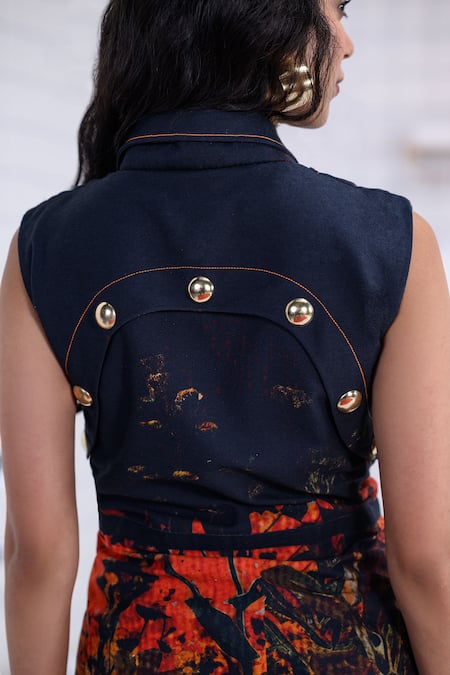 Shop The Dramebaaz CO Black Cotton, Twill Studs, Foil Printing Collared, Ember Abstract Floral Dress Online at Aza Fashions Shop_The Dramebaaz CO_Black Cotton, Twill Studs, Foil Printing Collared, Ember Abstract Floral Dress _Online_at_Aza_Fashions