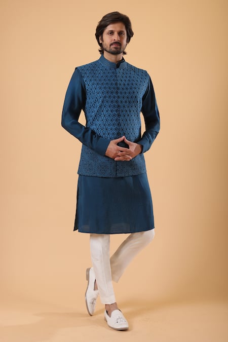 Millionaire Geometric Thread Embroidered Bundi Kurta Set 