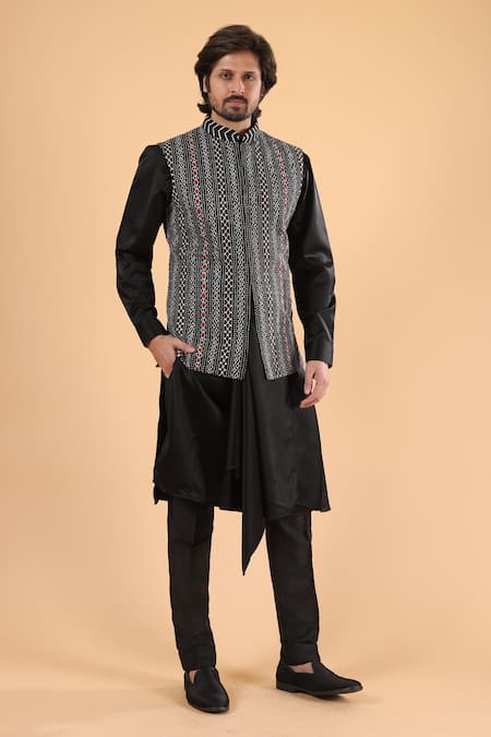 Millionaire Thread Work Bundi Kurta Set 