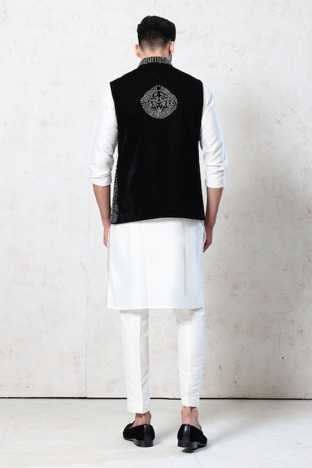 Millionaire Geometric Pattern Bundi Kurta Set 