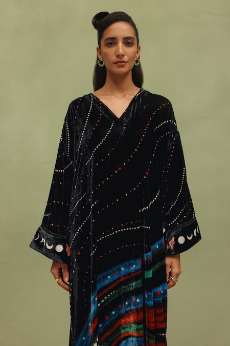 NOIB_Black Velvet, Viscose Lace V-neck Adah Cosmix Print Kaftan _Online_at_Aza_Fashions