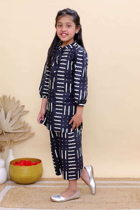 Kalp Blue Cotton Midnight Block Print Palazzo Set at Aza Fashions Kalp_Blue Cotton Midnight Block Print Palazzo Set _at_Aza_Fashions