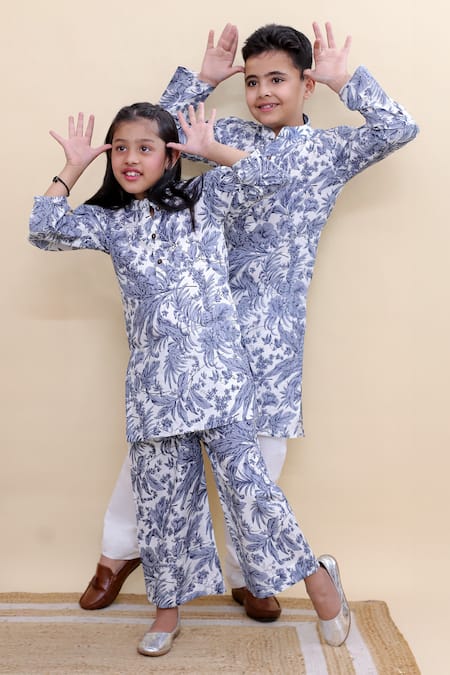 Shop_Kalp_White Cotton Blue Botanica Print Kurta Set 