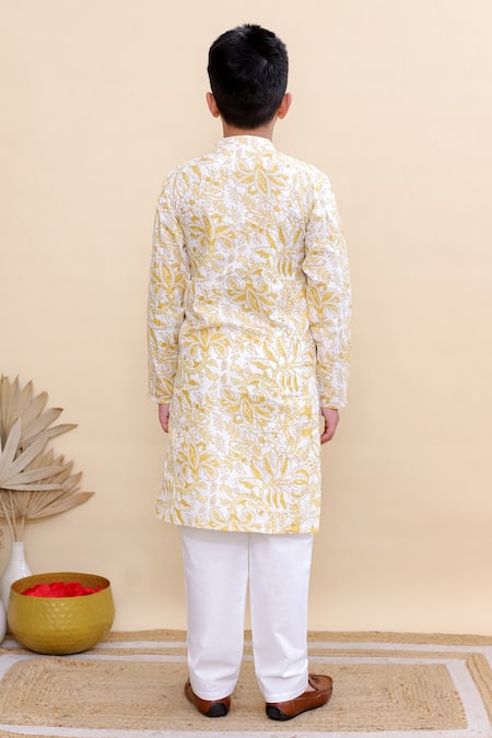 Kalp Lemon Leaf Print Kurta Set 