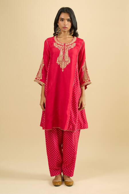 Buy_Sheetal Batra_Red Embroidery, Zari Round Neck, Split V-neck, Button-down Kurta And Salwar Set _Online_at_Aza_Fashions