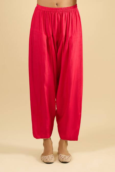 Sheetal Batra_Red Embroidery, Gota Patti V-neck Bandhani Pattern Kurta And Salwar Set _Online_at_Aza_Fashions