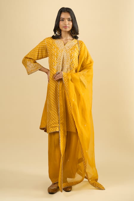 Buy_Sheetal Batra_Yellow Embroidery Split V-neck Gathered Kurta Set 