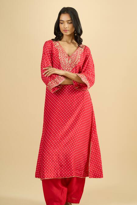 Buy_Sheetal Batra_Red Embroidery, Metallic Thread V-neck Kurta And Salwar Set _Online_at_Aza_Fashions