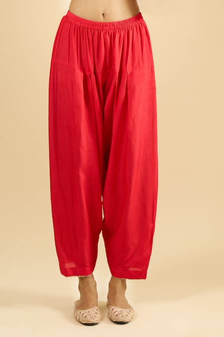 Sheetal Batra_Red Embroidery, Metallic Thread V-neck Kurta And Salwar Set _at_Aza_Fashions