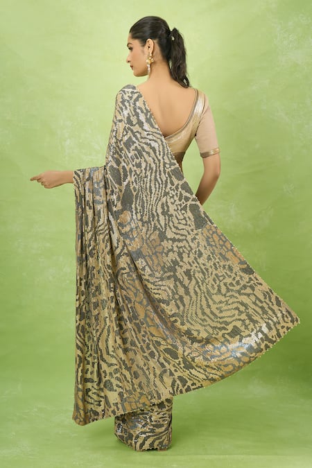 Nakul Sen Embroidered Saree With Blouse 