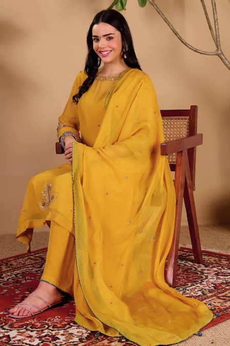 Shop Sonali Methi Mustard Organza Embroidery, Sequins Round Neck Hand Kurta Set Shop_Sonali Methi_Mustard Organza Embroidery, Sequins Round Neck Hand Kurta Set