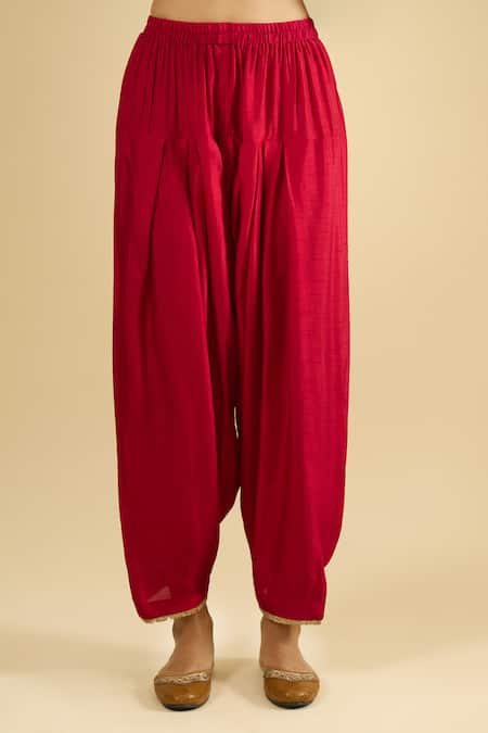 Sheetal Batra_Red Embroidery, Gota Patti V-neck Kaftan Set _Online_at_Aza_Fashions