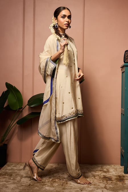 Shop_Neha Mehra_Ivory Silk Round Neck Raw Embroidered Kurta Set _Online_at_Aza_Fashions
