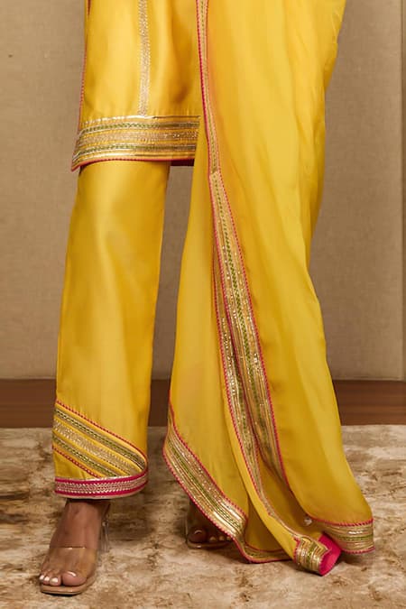 Neha Mehra_Yellow Chanderi Gota Patti, Zari, Embroidery, Piping V-neck Hand Kurta Set _Online_at_Aza_Fashions