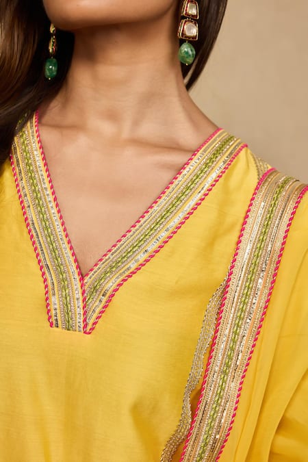 Buy_Neha Mehra_Yellow Chanderi Gota Patti, Zari, Embroidery, Piping V-neck Hand Kurta Set 
