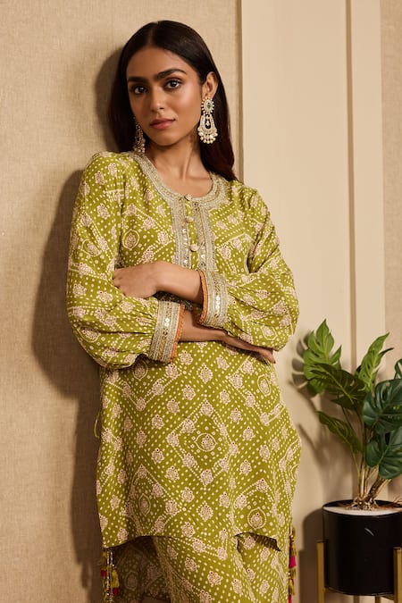 Buy_Neha Mehra_Green Crepe Embroidery, Sequins, Metallic Thread Round Printed Kurta And Pant Set 