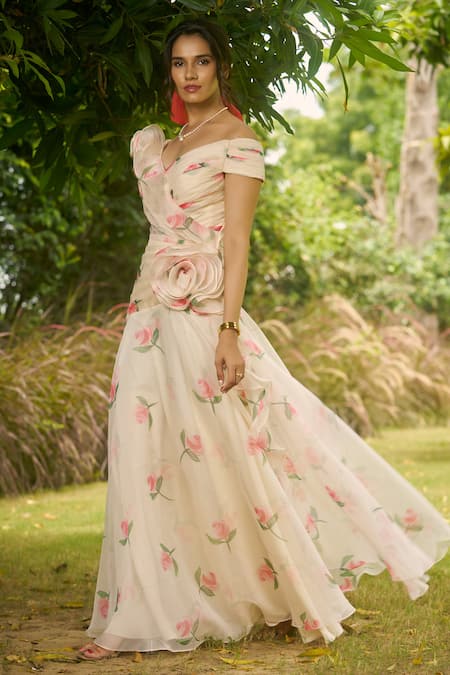 AMRIN KHAN_Cream Georgette, Organza Fabric Flowers Floral Print Cropped Blouse With Skirt _Online_at_Aza_Fashions