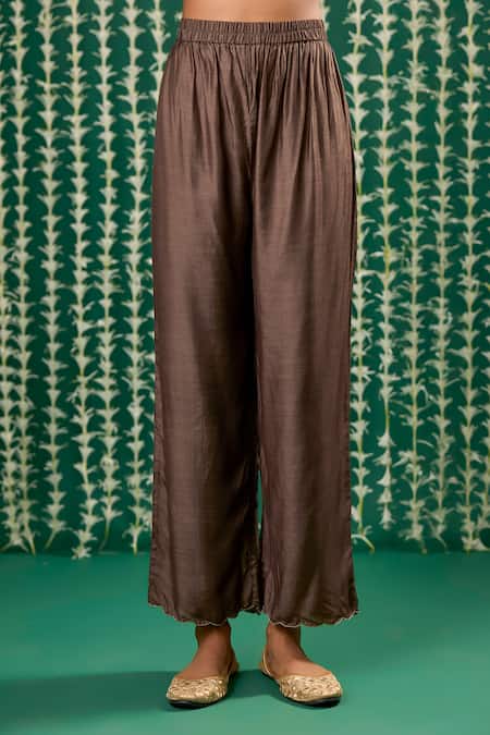 Cupid Cotton_Brown Silk, Chanderi Embroidery, Zari, Gota Patti Round Neck Keya Kurta Set _Online_at_Aza_Fashions